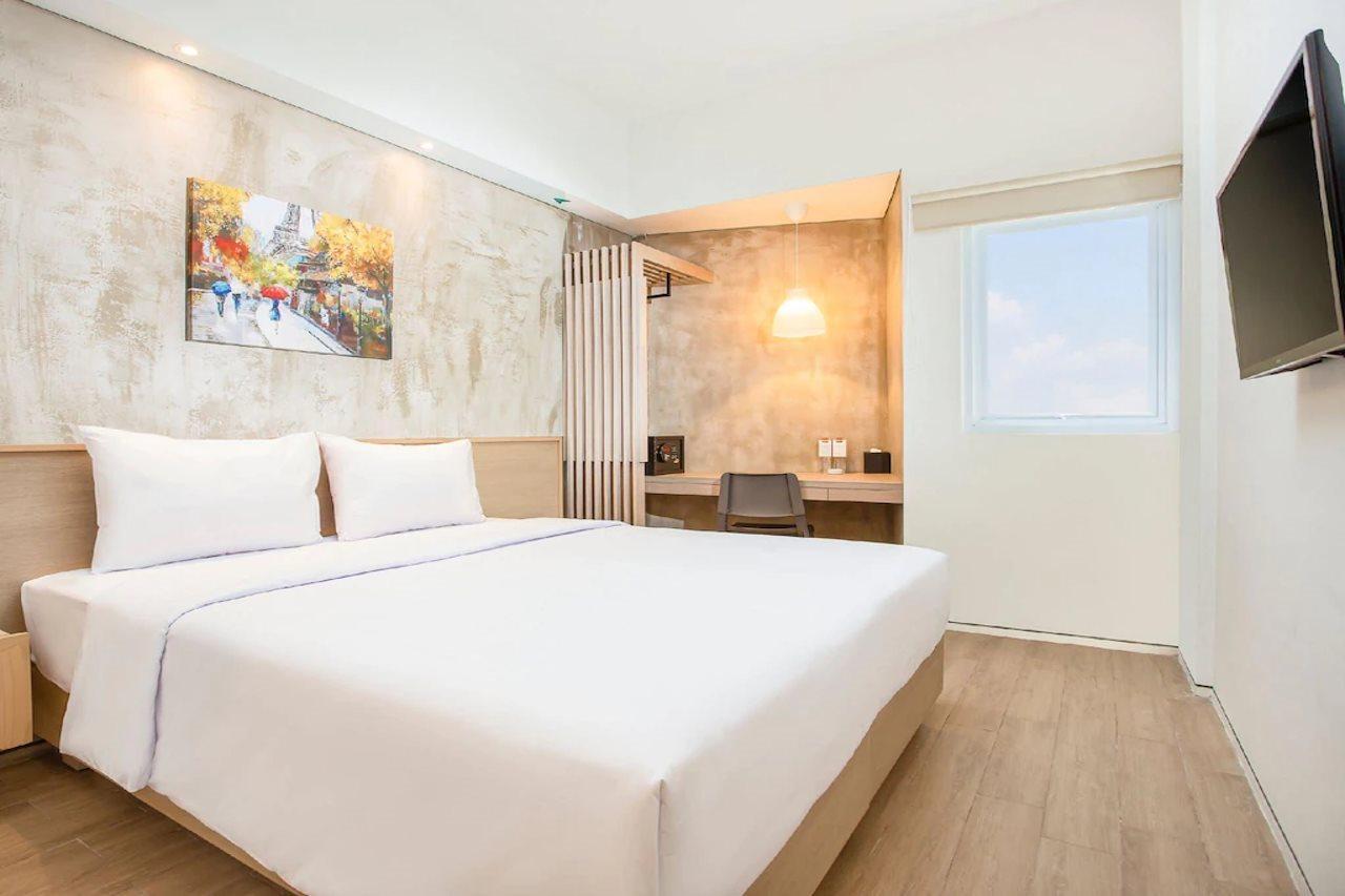 Hotel Swiss-Belexpress Cilegon Extérieur photo