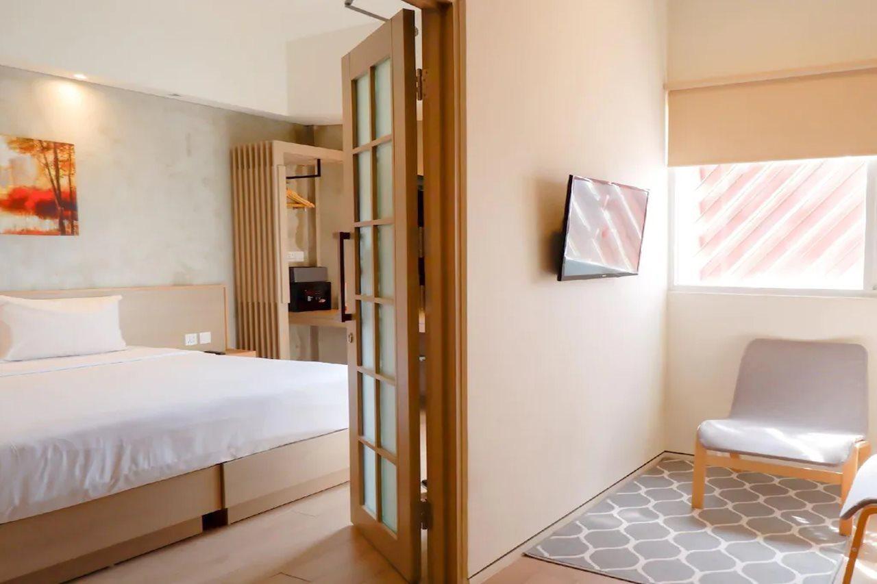 Hotel Swiss-Belexpress Cilegon Extérieur photo