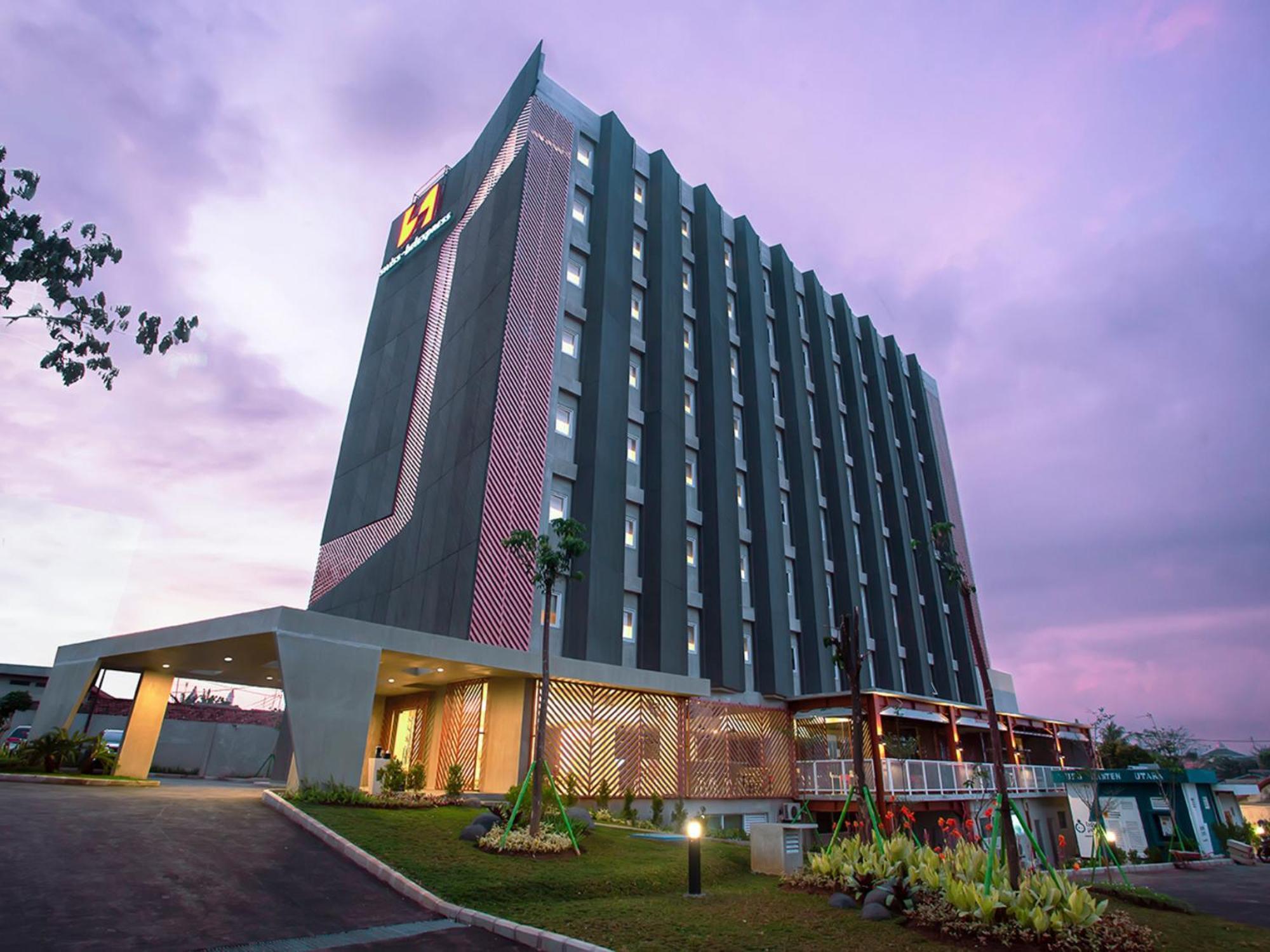 Hotel Swiss-Belexpress Cilegon Extérieur photo